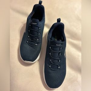 Navy sketcher sneakers size 8.5 barely worn